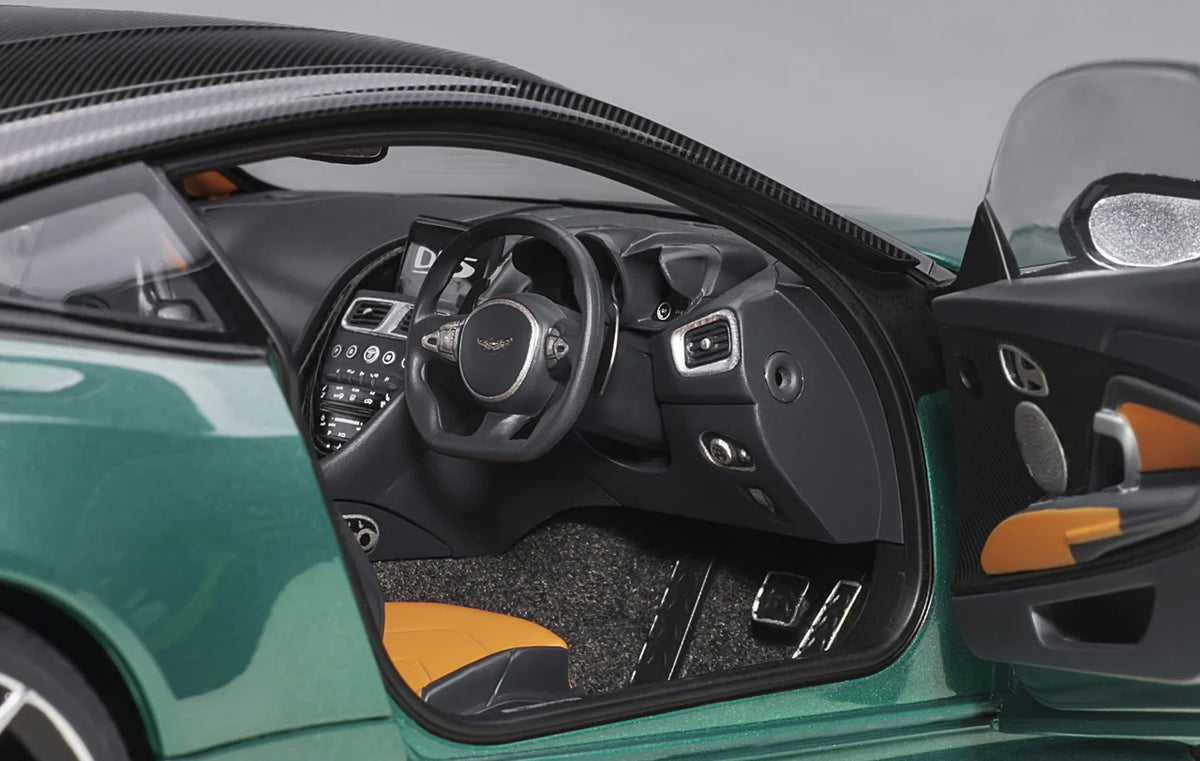 Aston Martin DBS Superleggera